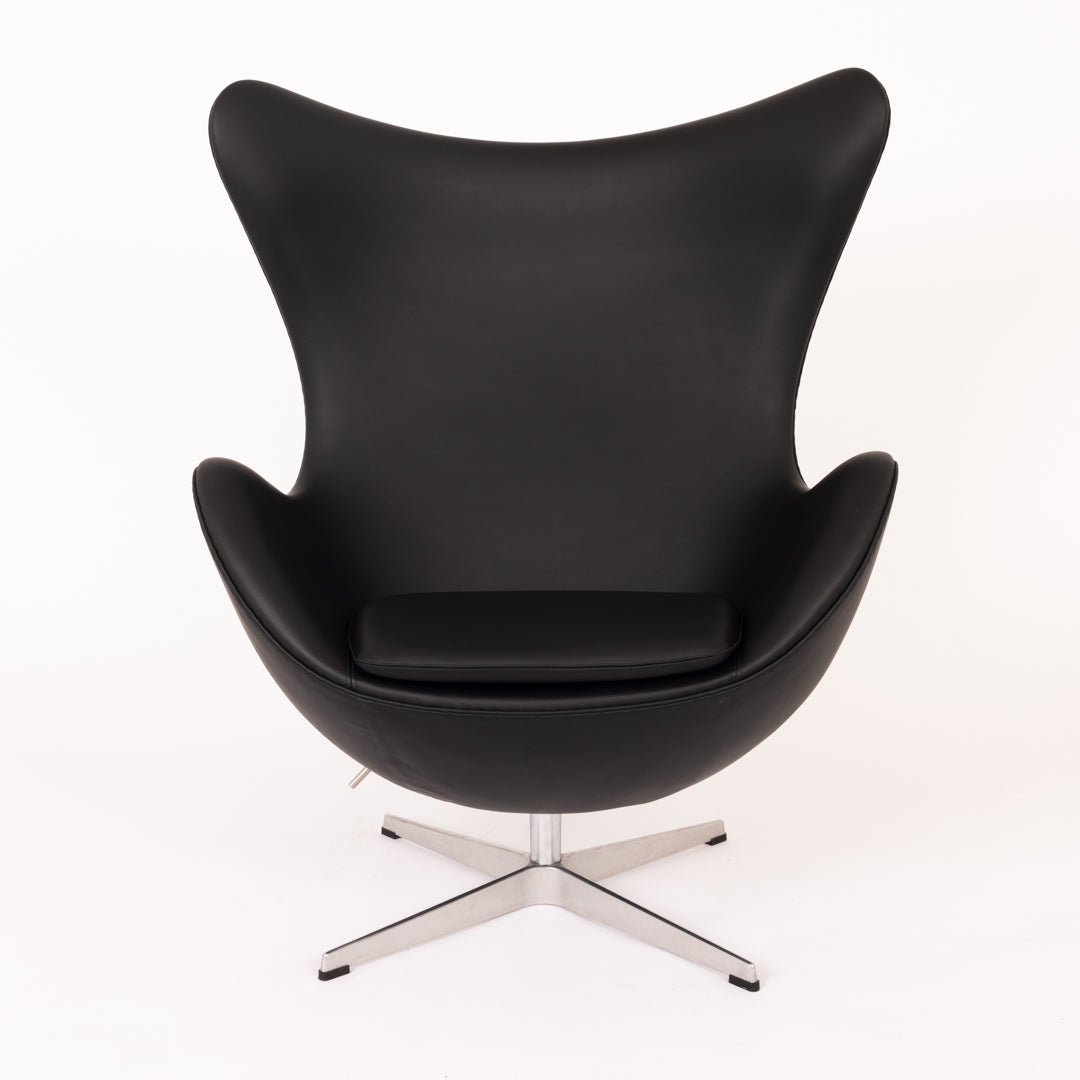 Arne Jacobsen 3316 - Sort Semi Anilin