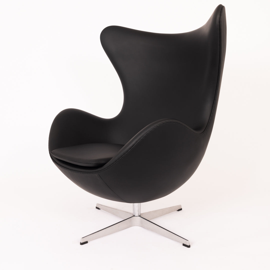Arne Jacobsen 3316 - Sort Semi Anilin